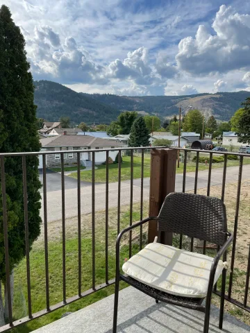 Apartmentwith Mountain Views Near Hospital